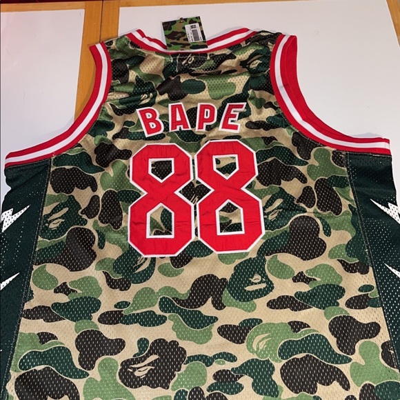 New BAPE camo large tank top - Picture 2 of 3